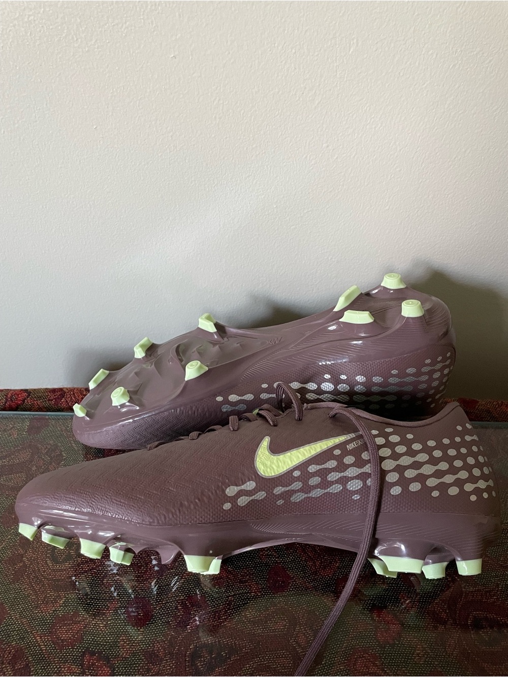 Nike Zoom Vapor 16 Academy Soccer Cleats — Plum and Silver Mens 9.5/ Womens 11 - Picture 5 of 6